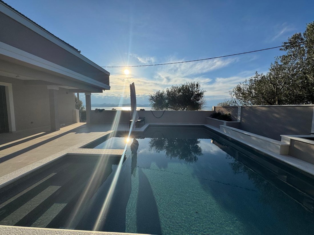 Villa in Mjesni odbor Vostarnica, Zadar, Zadar County 1 - 16772222