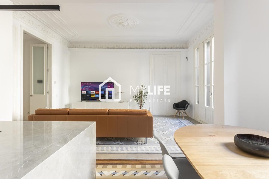 Apartment in Eixample, Barcelona, Spain 3 - 15233554