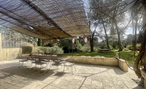 Castle for Sale in Aubagne, Provence-Alpes-Côte d'Azur, France