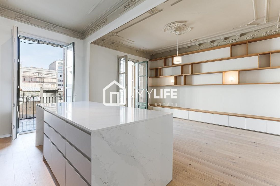 Apartment in Eixample, Barcelona, Spain 2 - 16333175