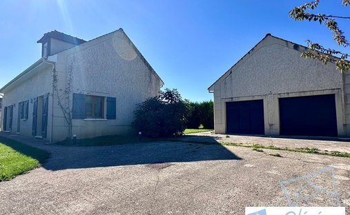 Maison à Coteau Sud, Chevreuse, France 1