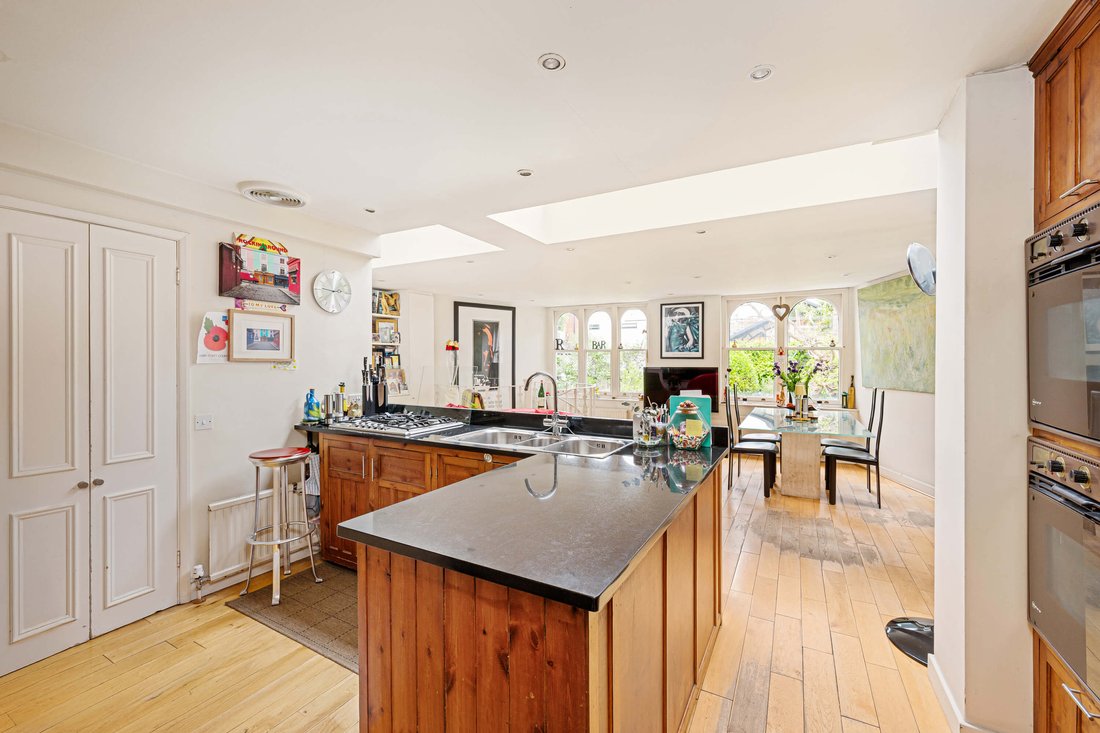 House in Barnes, Richmond Upon Thames, England 4 - 16772510