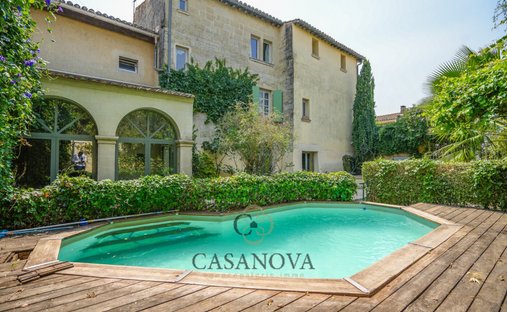 Sale Of Equestrian Estate Aimargues, 260m² 6 Rooms 1,050,000€ With Swimming Pool