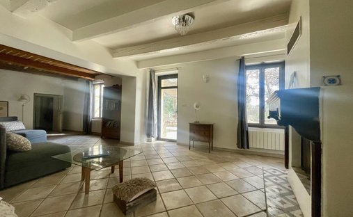 Castle for Sale in Aubagne, Provence-Alpes-Côte d'Azur, France