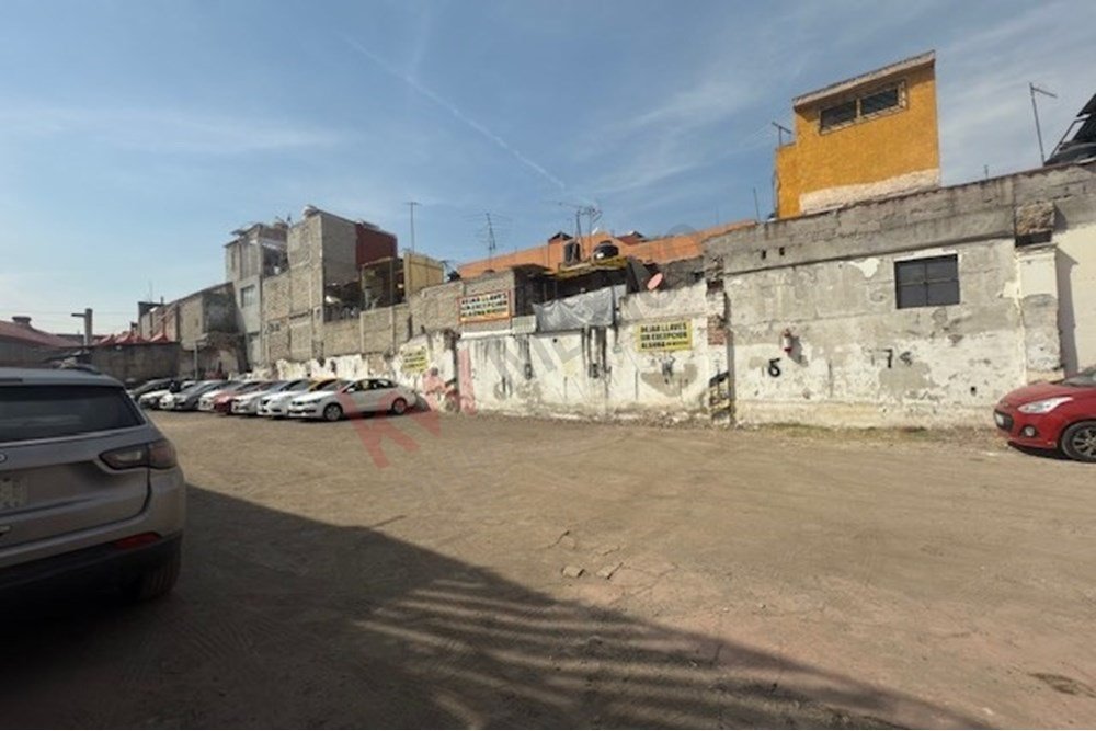 Land in Santa Catarina Yecahuitzotl, Mexico City, Mexico 1 - 16773692