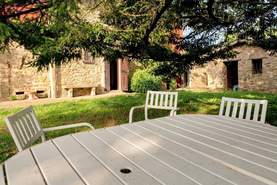 Country House in Uzzano, Tuscany, Italy 5 - 16773460