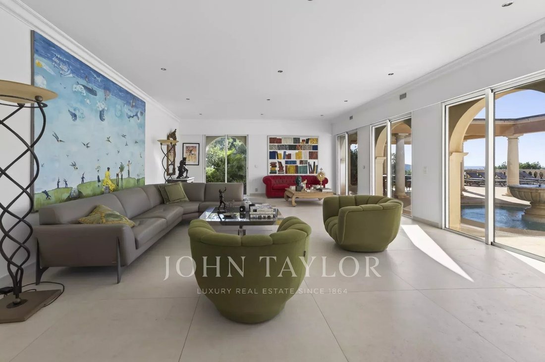Estate in La Ciotat, Provence-Alpes-Côte d'Azur, France 3 - 16548684