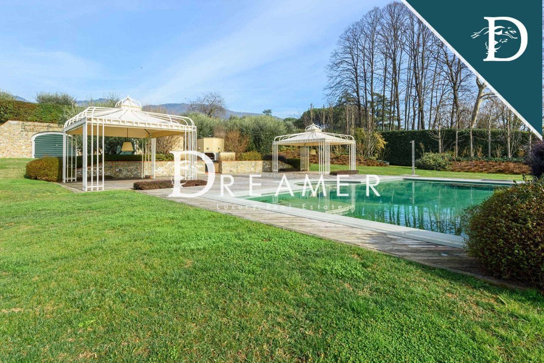 Villa in Capannori, Tuscany, Italy 4 - 15965545