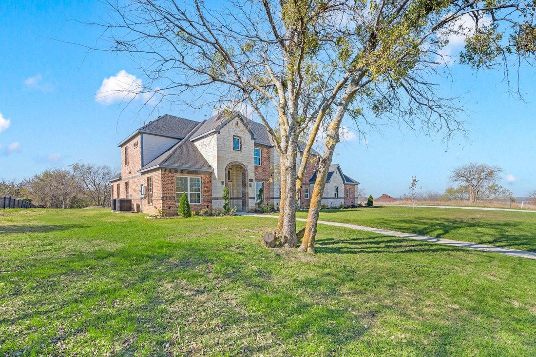 House in Grand Prairie, Texas, United States 4 - 16772715