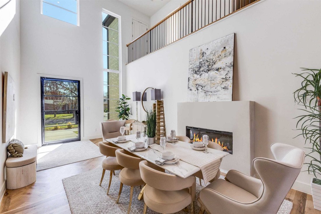 Image showcasing Newly Crafted Ultra High End Luxury In Dallas, Texas, Vereinigte ...