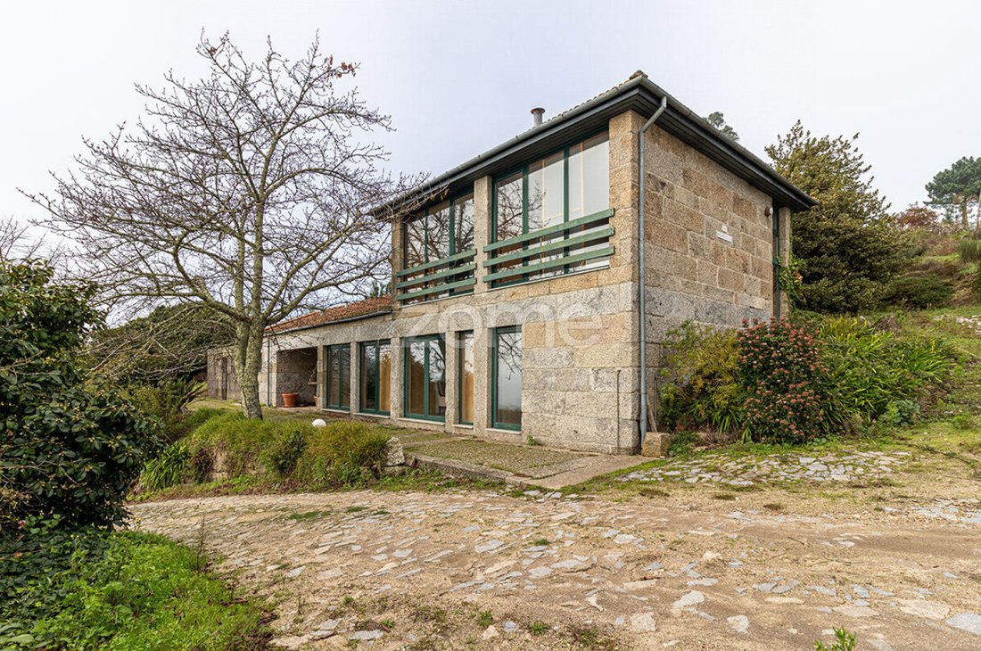 Finca in Loivos da Ribeira e Tresouras, Porto District, Portugal 2 - 16773307