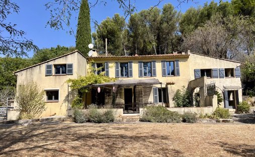 Castle for Sale in Aubagne, Provence-Alpes-Côte d'Azur, France