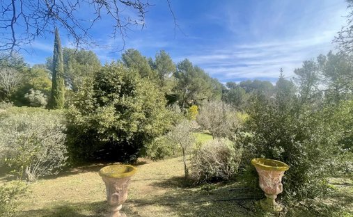Castle for Sale in Aubagne, Provence-Alpes-Côte d'Azur, France