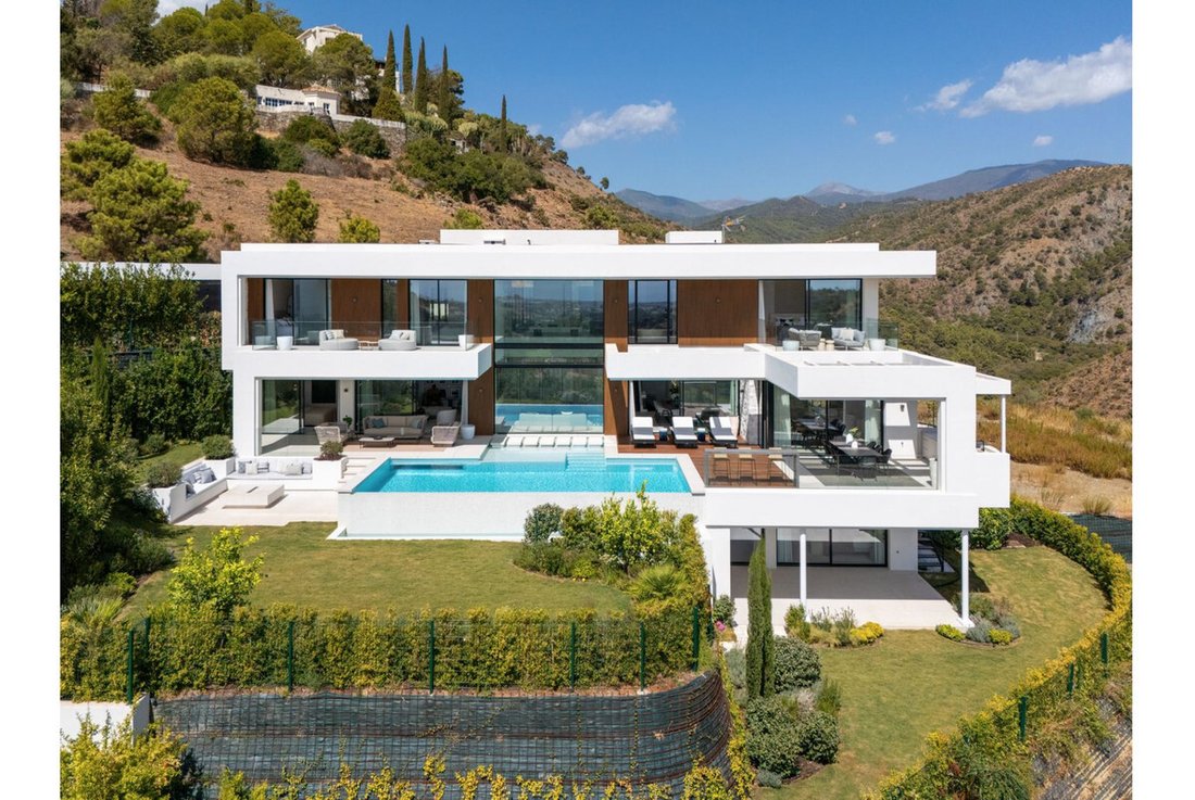 Villa in La Quinta, Benahavis, Andalusia 3 - 16771382