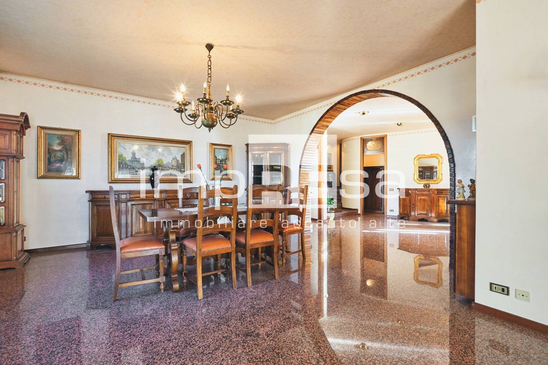 Villa in San Biagio di Callalta, Veneto, Italy 2 - 16773462
