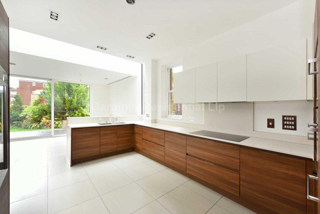 House in Ealing (London Borough of Ealing), Ealing, England 5 - 16772350