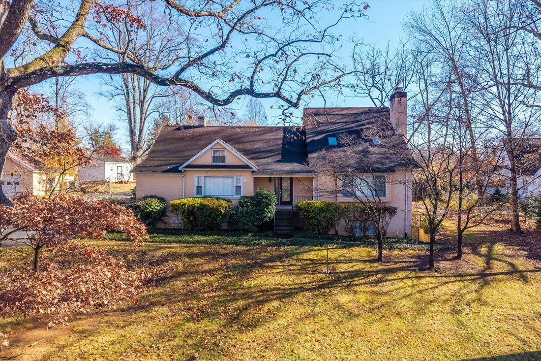 House in Crozet, Virginia, United States 2 - 16772053