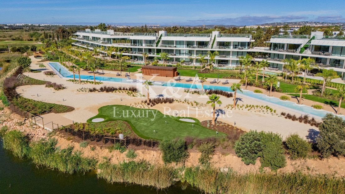 Apartment in Vilamoura, Quarteira, Algarve 1 - 12715910