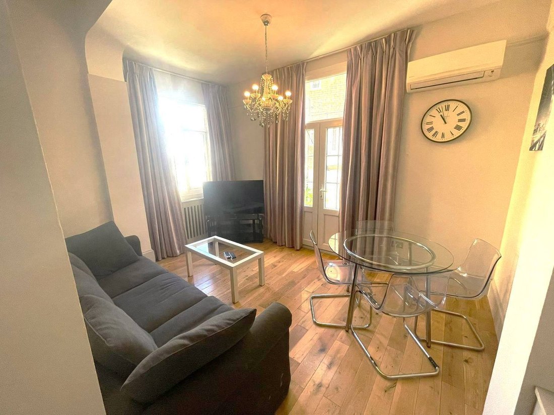 Apartment in Earls Court, Kensington And Chelsea, England 5 - 16772356