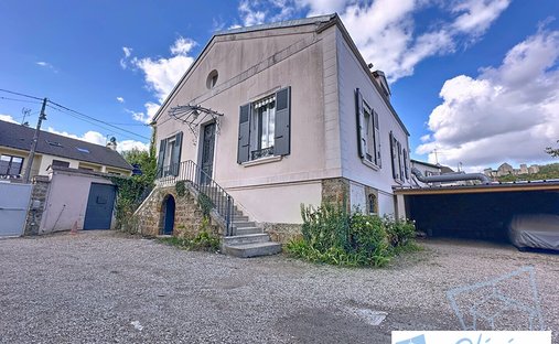 House in Coteau Sud, Chevreuse, France 1