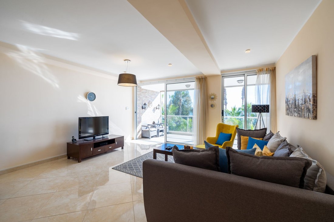 Apartment in Agios Tychon, Limassol, Cyprus 2 - 16772898