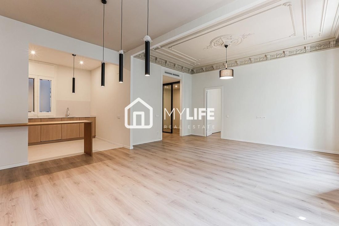 Apartment in Eixample, Barcelona, Spain 4 - 16333169