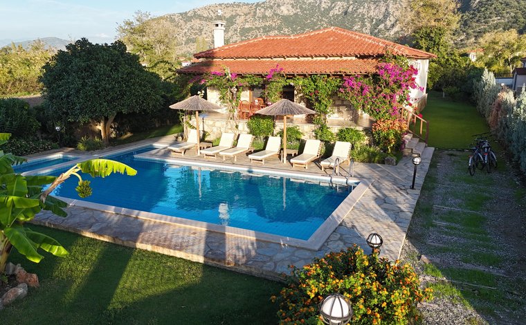 Viviendas de lujo con terraza en venta en Akyaka, Provincia de Muğla, Turquía | JamesEdition