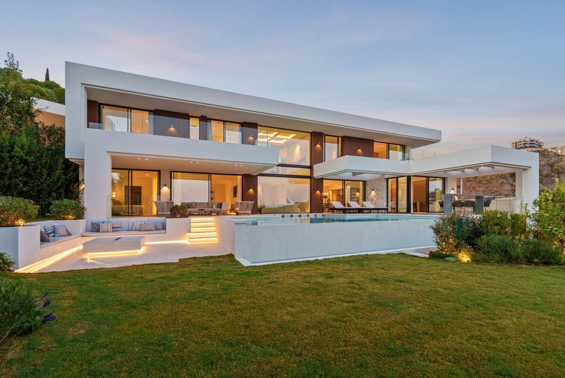 Villa in La Quinta, Benahavis, Andalusia 4 - 16771382