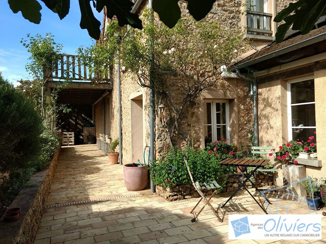 House in Dampierre-en-Yvelines, Ile-de-France, France 1 - 16774042