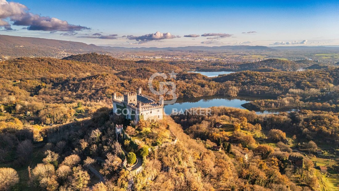Villa in Montalto Dora, Piedmont, Italy 2 - 16708851