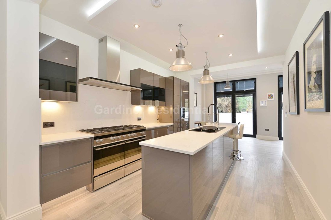Apartment in Ealing (London Borough of Ealing), Ealing, England 3 - 16772457