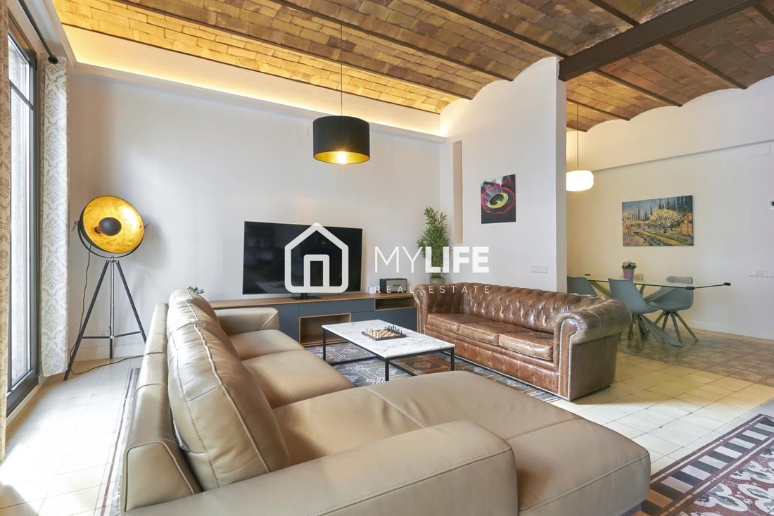 Apartment in Eixample, Barcelona, Spain 1 - 15233553