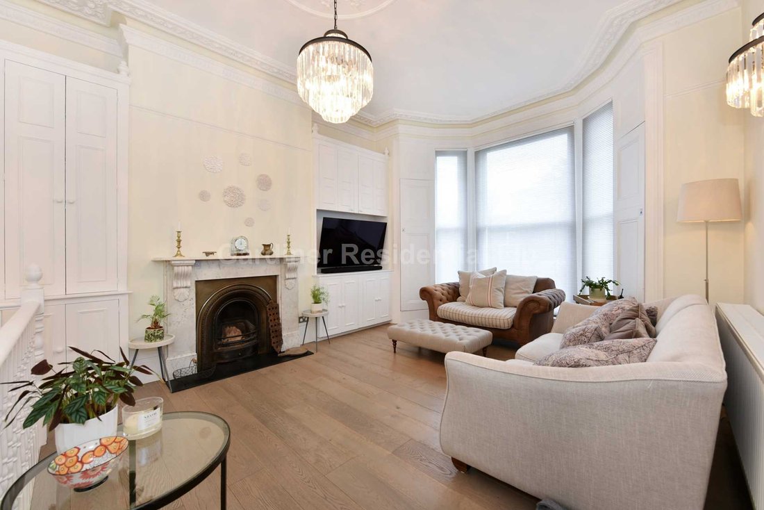 House in Ealing (London Borough of Ealing), Ealing, England 2 - 16772425