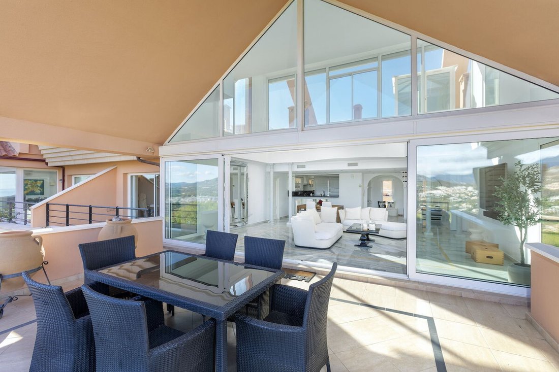Apartment in Puerto Banus, Marbella, Spain 5 - 16771352
