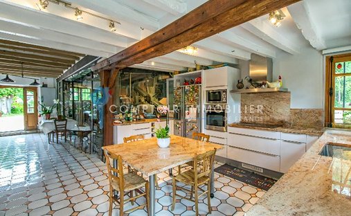 Castle for Sale in Évreux, Normandy, France