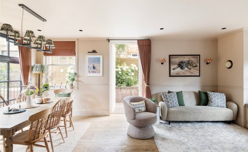 House in Brondesbury Park, Brent, England 1