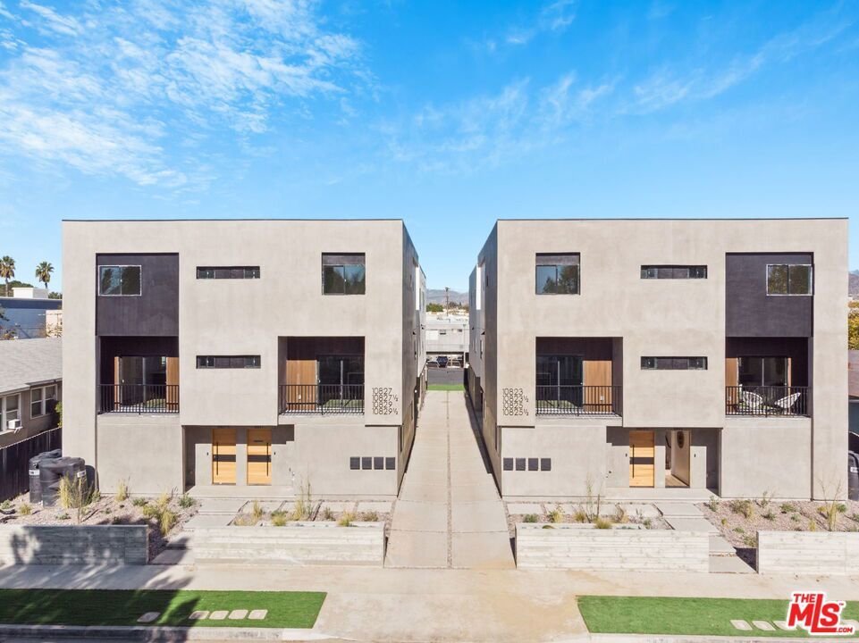 Los Angeles, California, United States 1 - 16773304