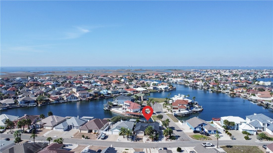 House in Corpus Christi, Texas, United States 5 - 16728778
