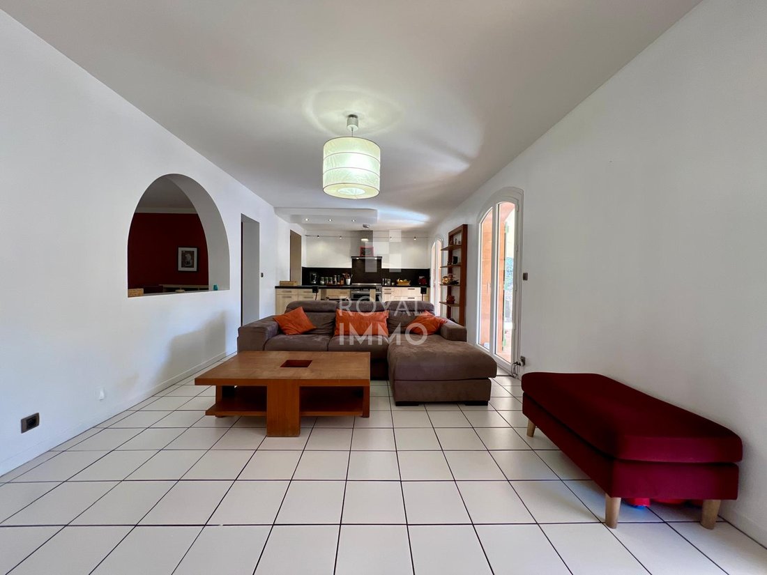 House in Le Revest-les-Eaux, Provence-Alpes-Côte d'Azur, France 2 - 16771128