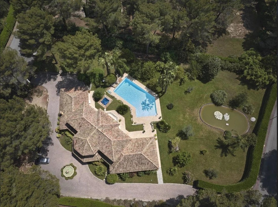 Villa in Mougins, Provence-Alpes-Côte d'Azur, France 5 - 16771369