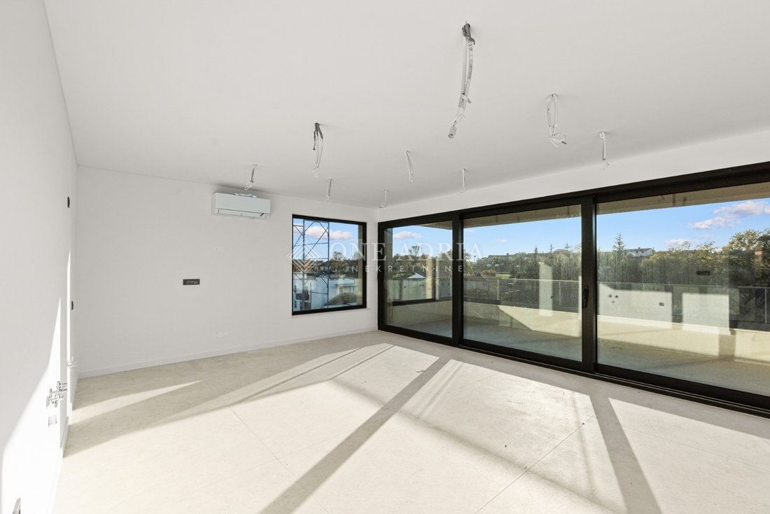 Apartment in Vrvari, Istria County, Croatia 4 - 16772963