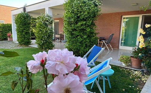 Millennial Castle In The Hills Of Arezzo