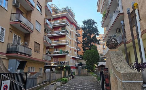 Apartment in Monte Sacro - Nuovo Salario, Rome, Lazio 1