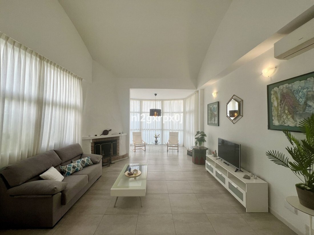 House in Marbella, Andalusia, Spain 5 - 16771488