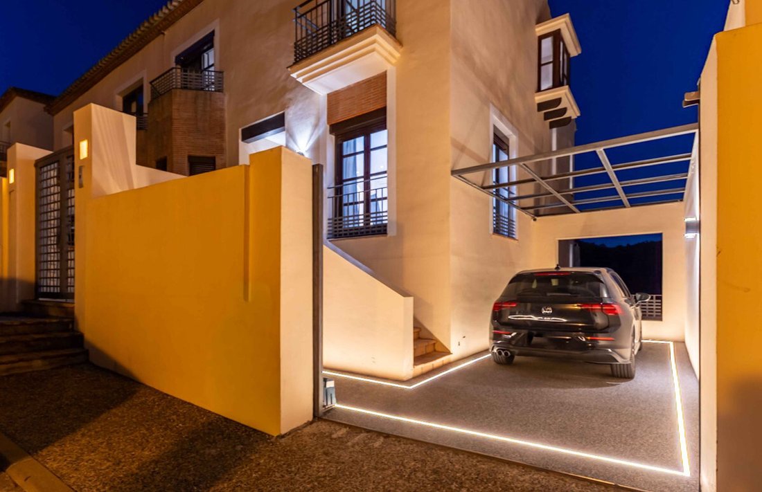 House in Benahavis, Andalusia, Spain 1 - 16771540