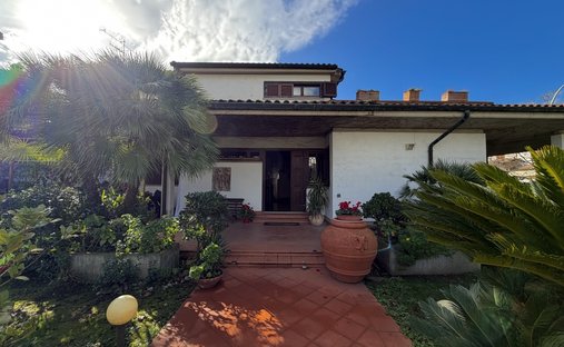 Villa in San Luigi-Capannino-Corti Nuove, Follonica, Tuscany 1