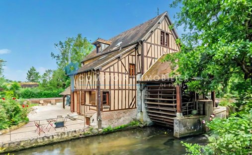 Castle for Sale in Évreux, Normandy, France