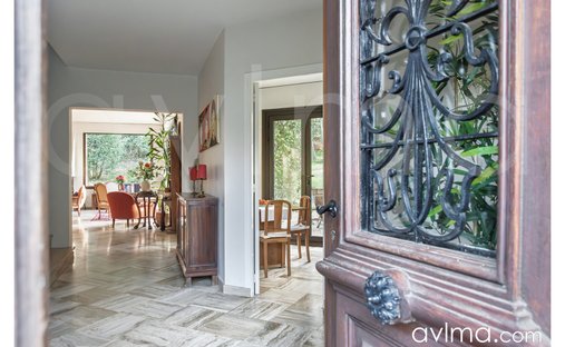 House in Forêt, Saint-Germain-en-Laye, France 1