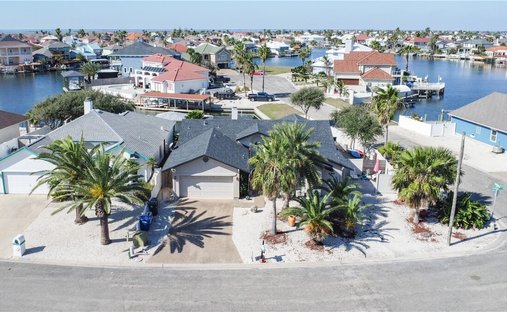 House in Corpus Christi, Texas, United States 1