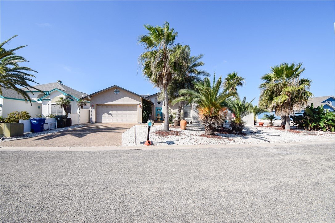 House in Corpus Christi, Texas, United States 2 - 16728778